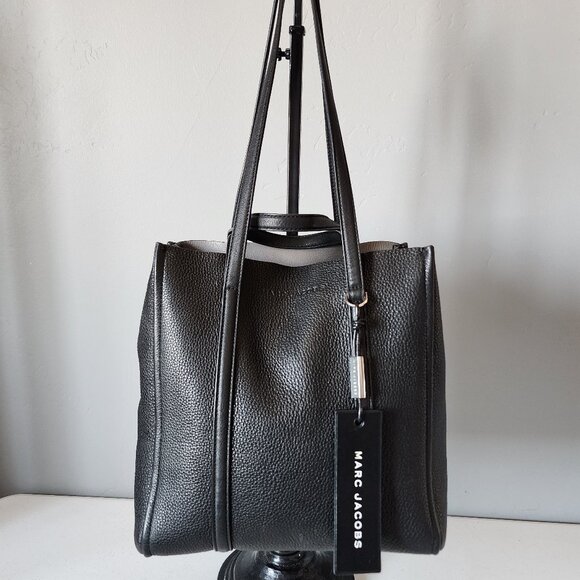 Marc Jacobs Handbags - Marc Jacobs Tote